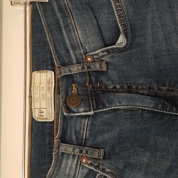 Free People embroidered jeans - Picture 3 of 9